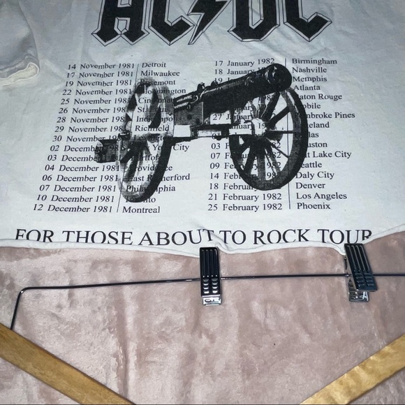 Vintage style AC/DC crop top size XL - Picture 6 of 6